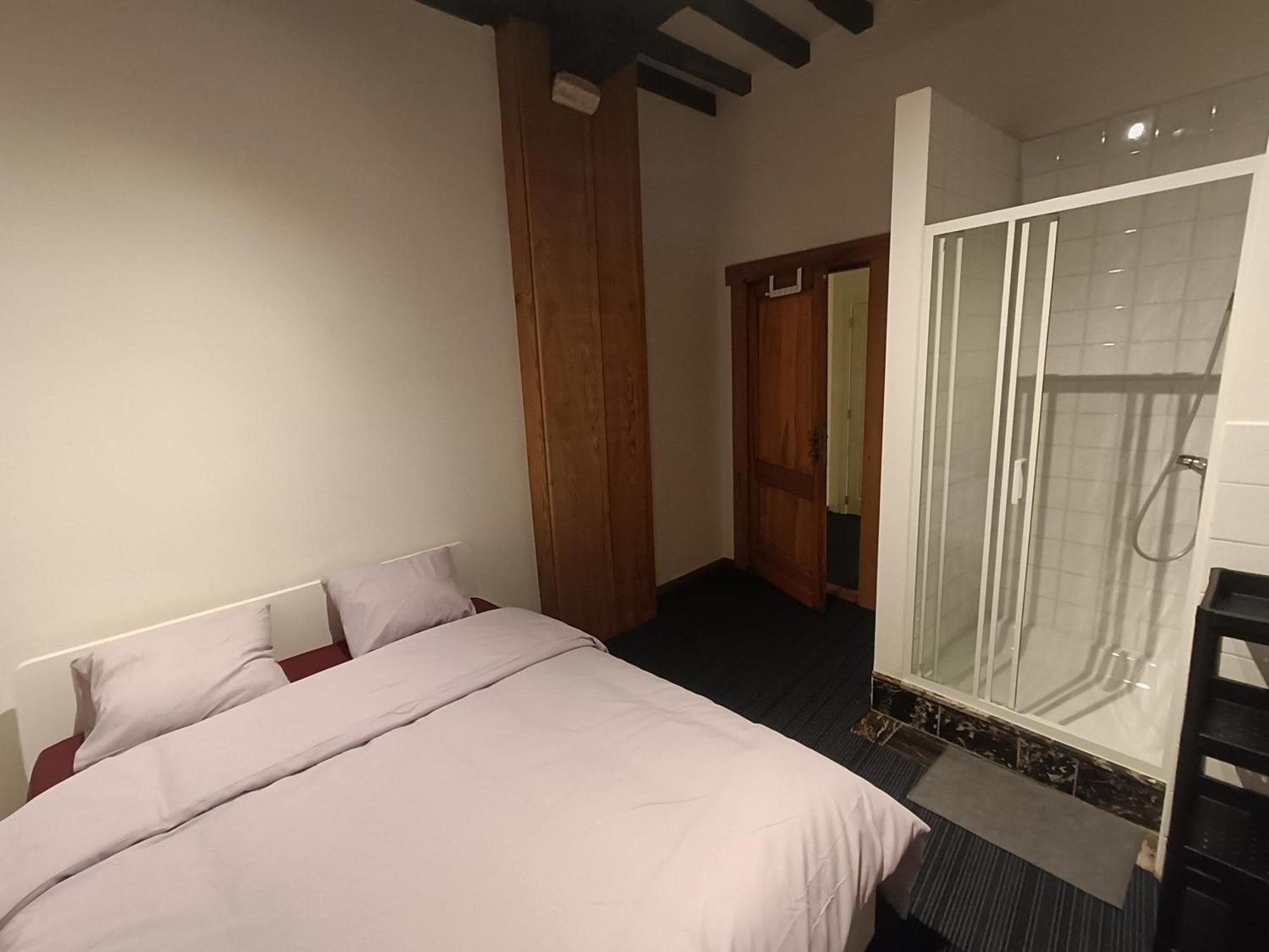 Viktoria Hostel 安特卫普 外观 照片